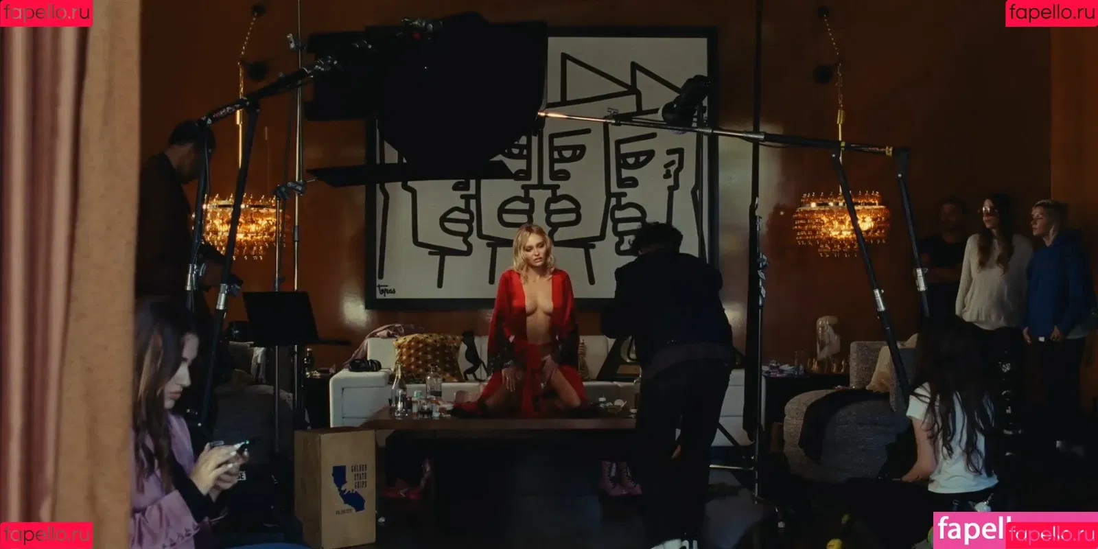 Lily-Rose Depp Onlyfans Photo Gallery 