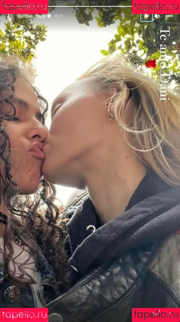Lily-Rose Depp Onlyfans Photo Gallery 