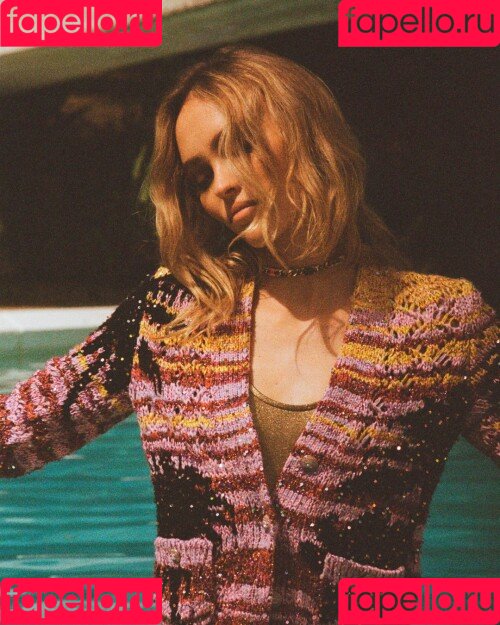 Lily-Rose Depp Onlyfans Photo Gallery 