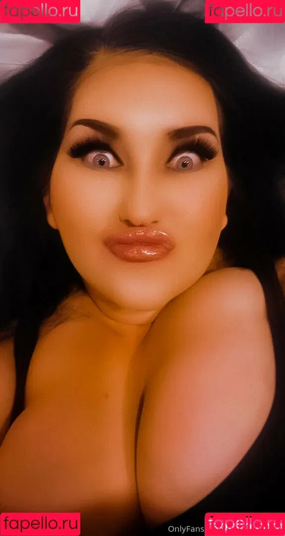 milahromanov Onlyfans Photo Gallery 