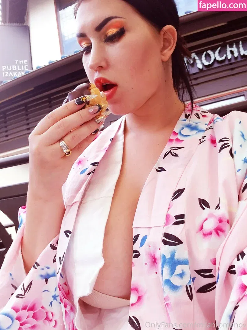 milahromanov Onlyfans Photo Gallery 