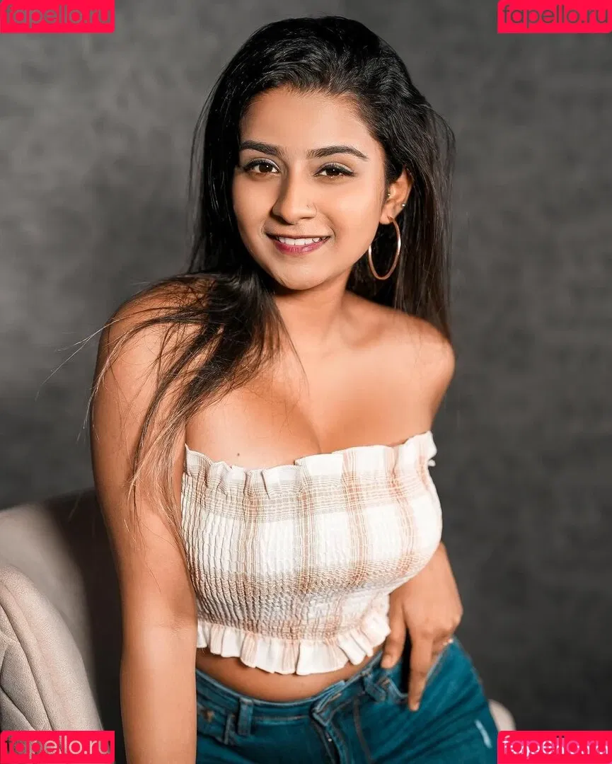 Suhana Khan Onlyfans Photo Gallery 