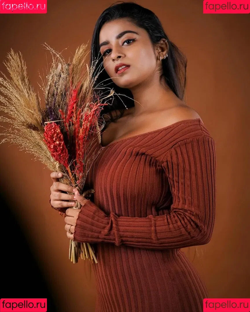 Suhana Khan Onlyfans Photo Gallery 