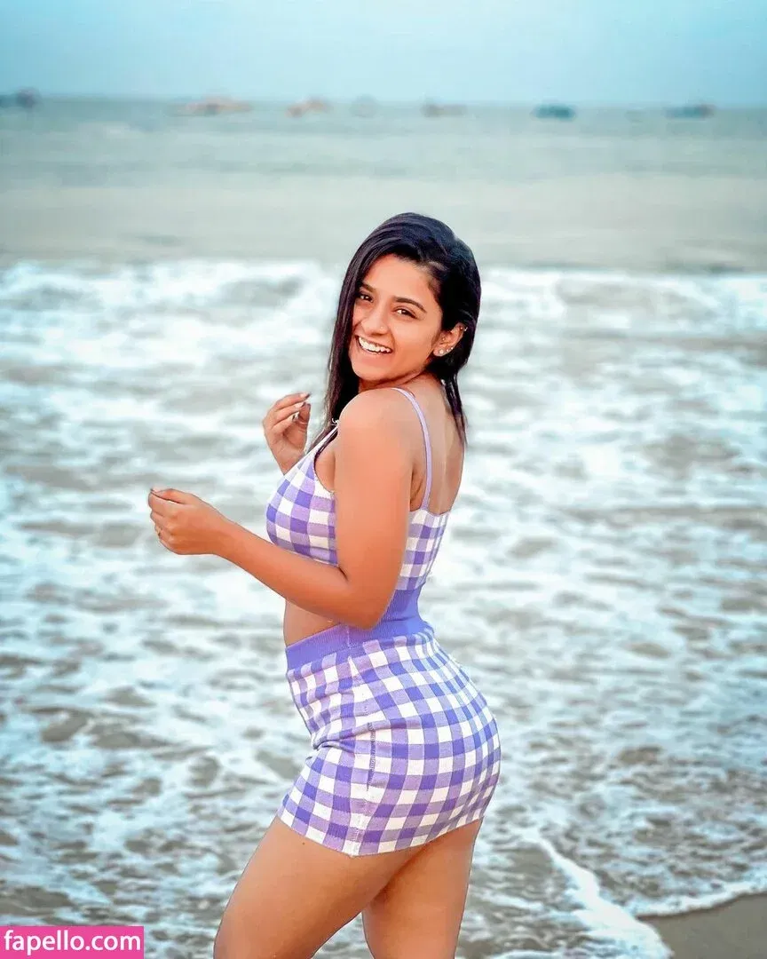 Suhana Khan Onlyfans Photo Gallery 