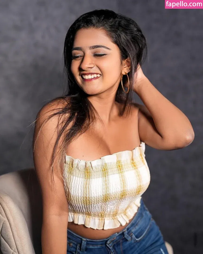 Suhana Khan Onlyfans Photo Gallery 