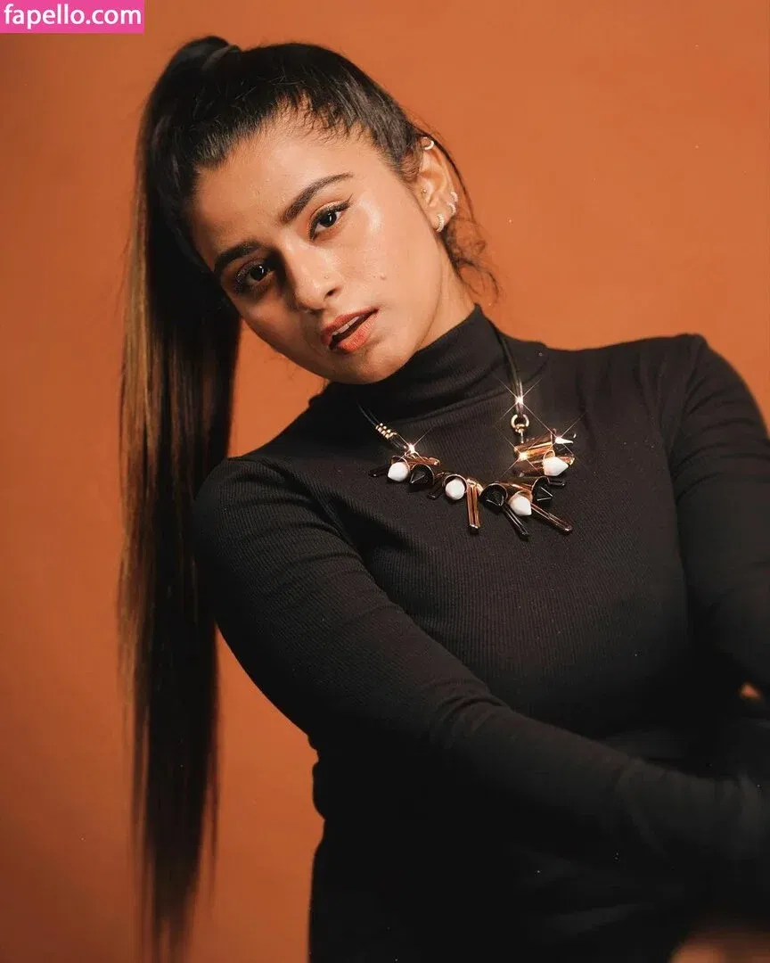 Suhana Khan Onlyfans Photo Gallery 