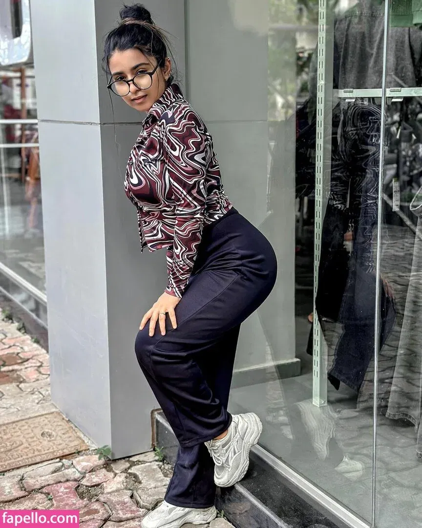 Suhana Khan Onlyfans Photo Gallery 