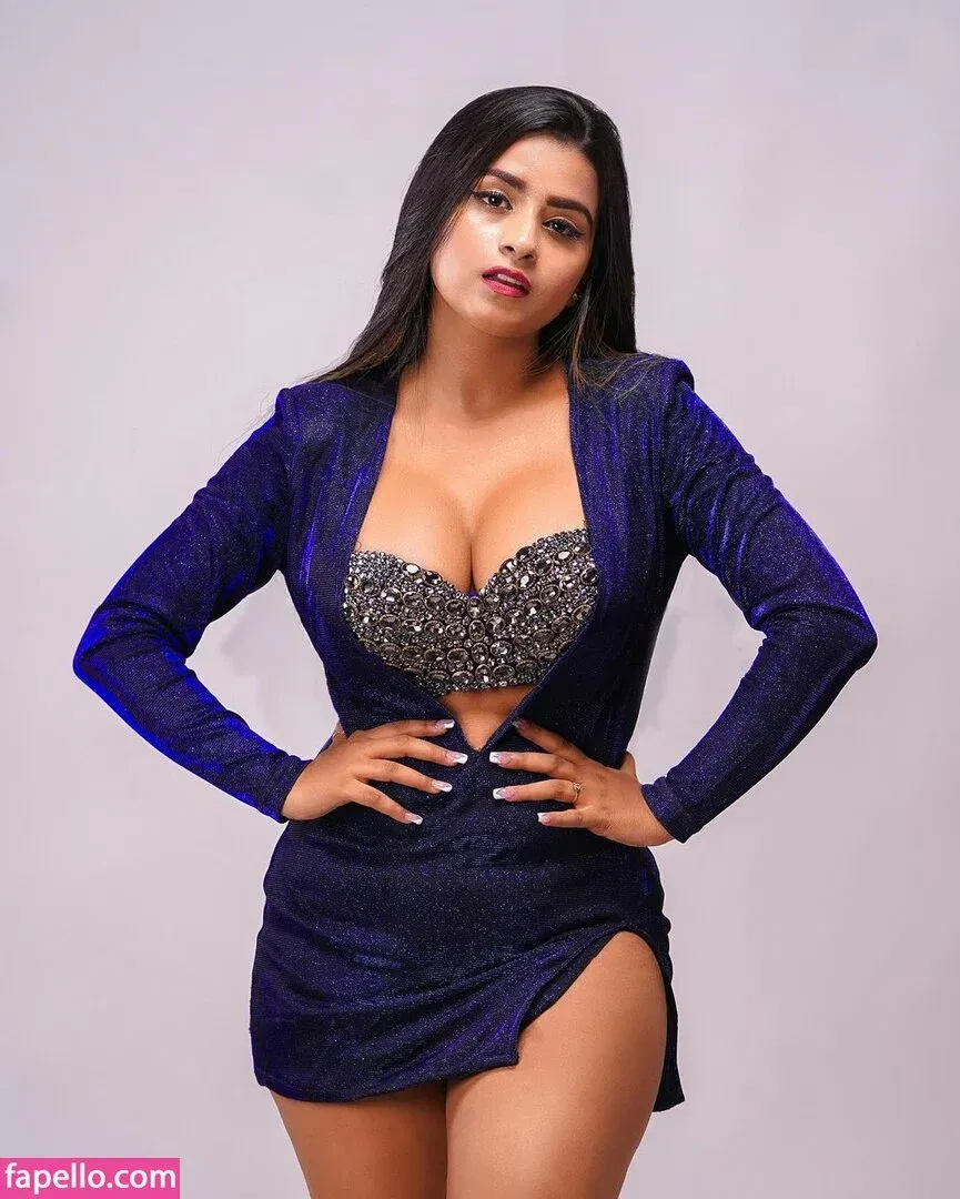 Suhana Khan Onlyfans Photo Gallery 