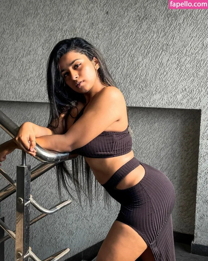 Suhana Khan Onlyfans Photo Gallery 