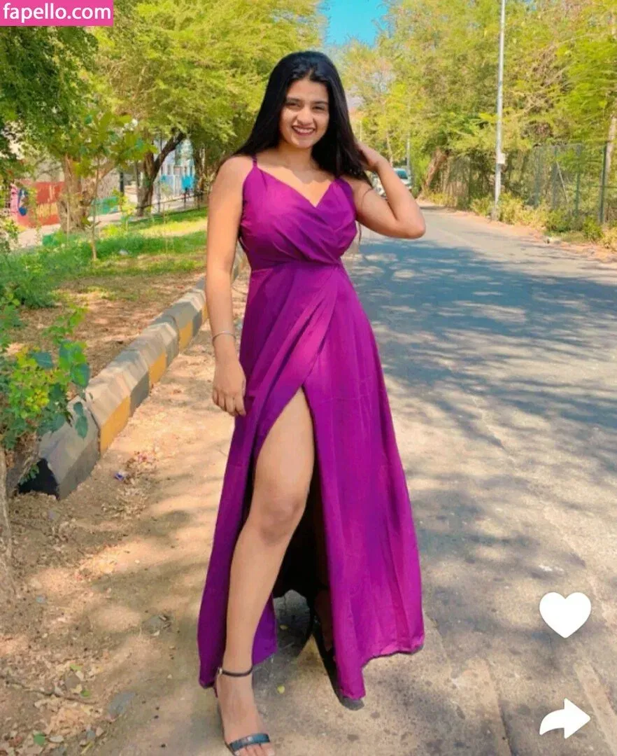 Suhana Khan Onlyfans Photo Gallery 