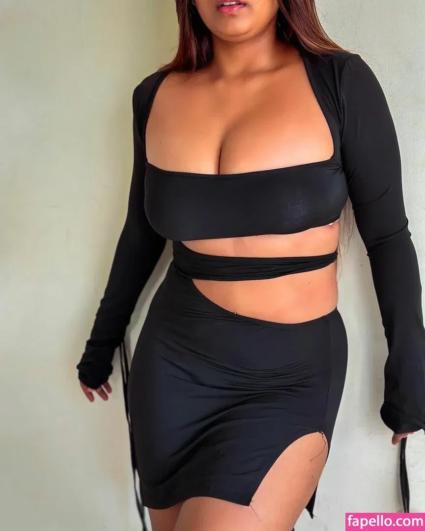 Suhana Khan Onlyfans Photo Gallery 