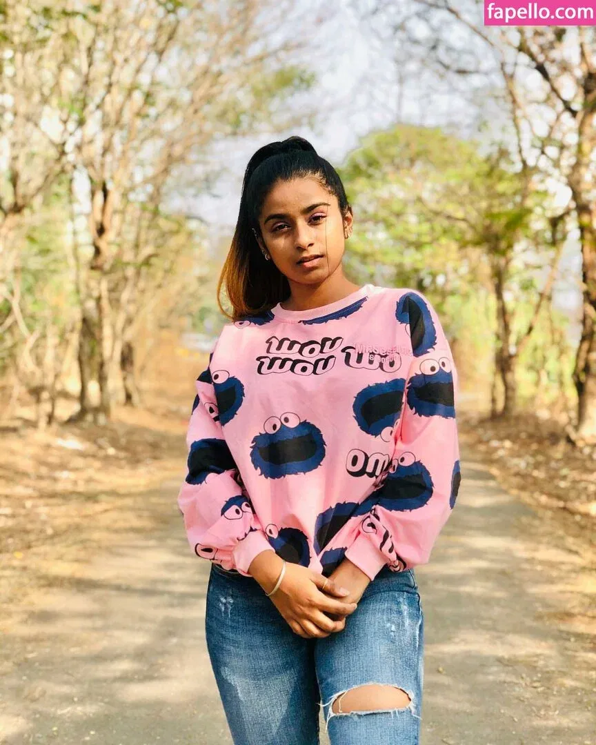 Suhana Khan Onlyfans Photo Gallery 