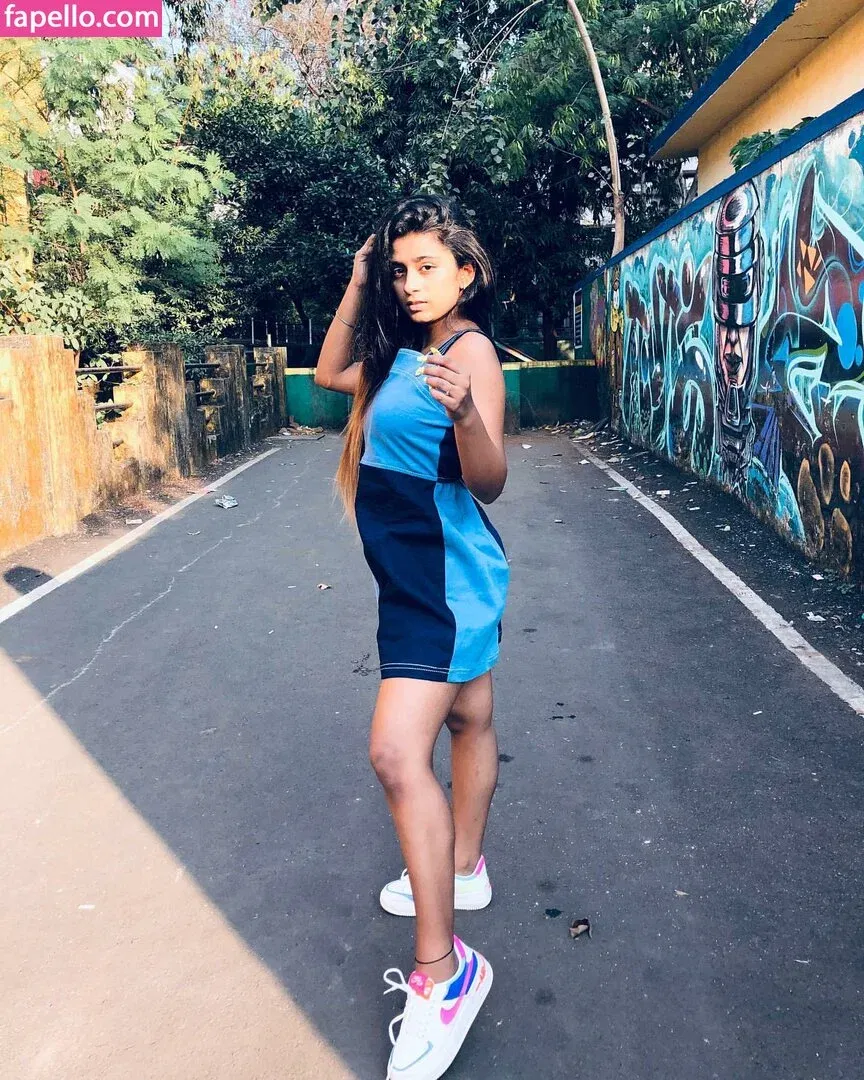 Suhana Khan Onlyfans Photo Gallery 
