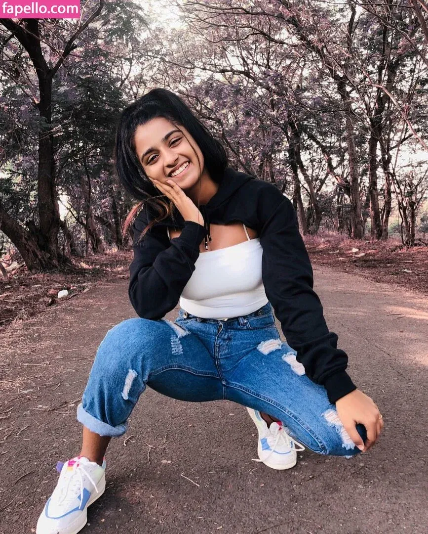 Suhana Khan Onlyfans Photo Gallery 