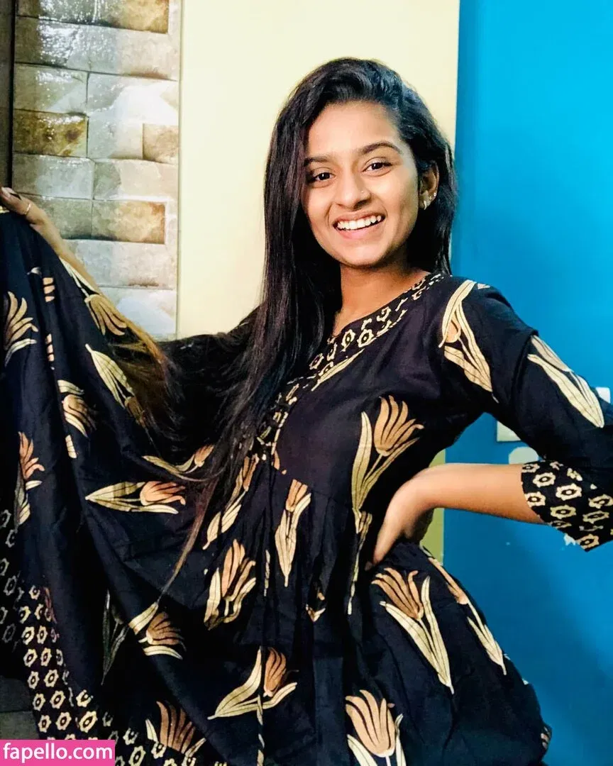 Suhana Khan Onlyfans Photo Gallery 