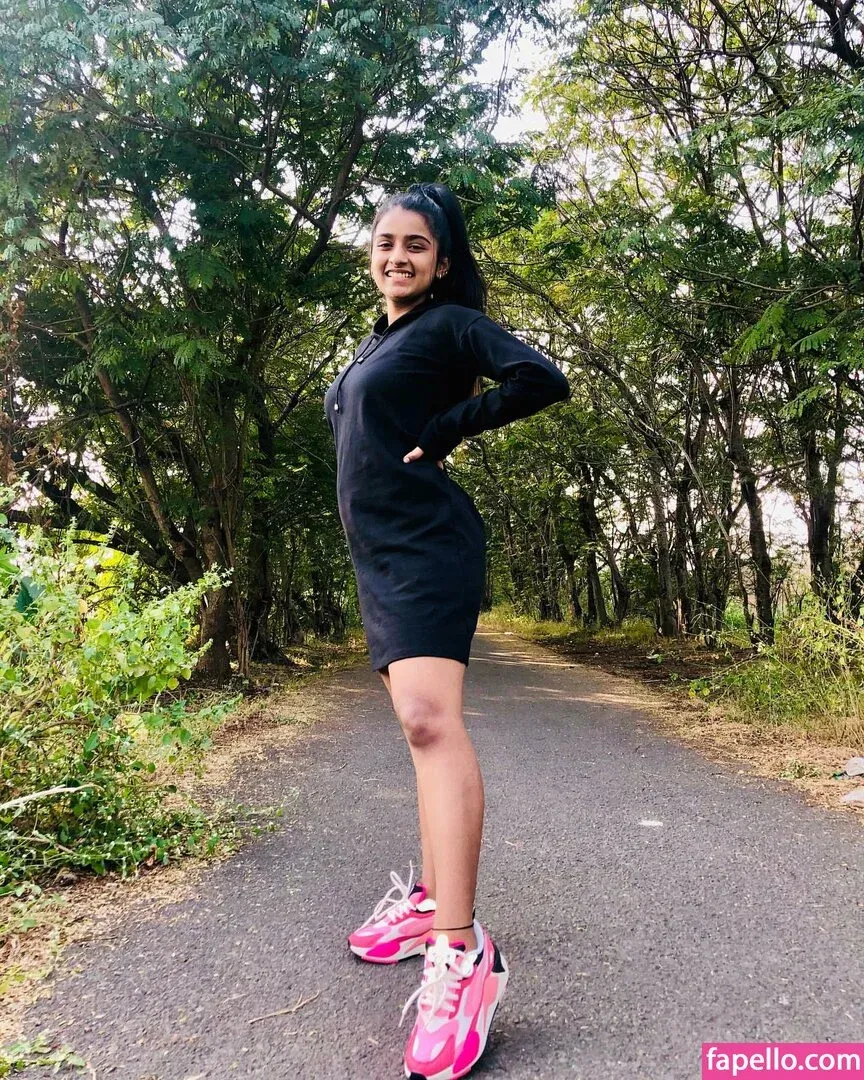 Suhana Khan Onlyfans Photo Gallery 