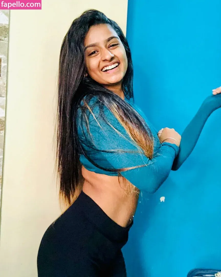 Suhana Khan Onlyfans Photo Gallery 