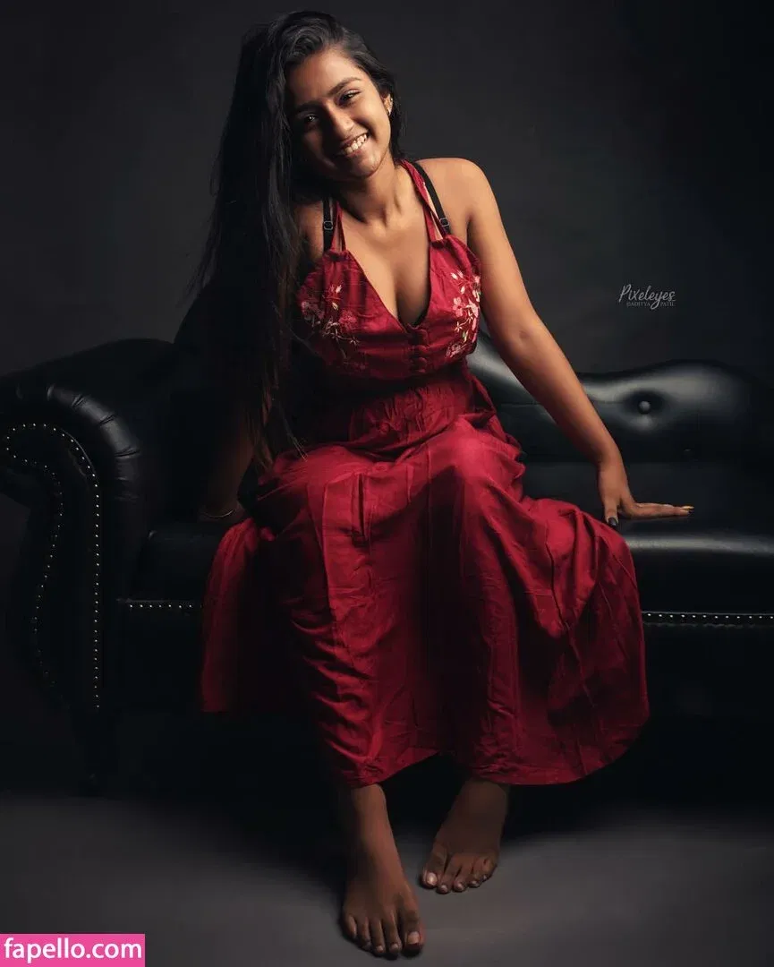 Suhana Khan Onlyfans Photo Gallery 