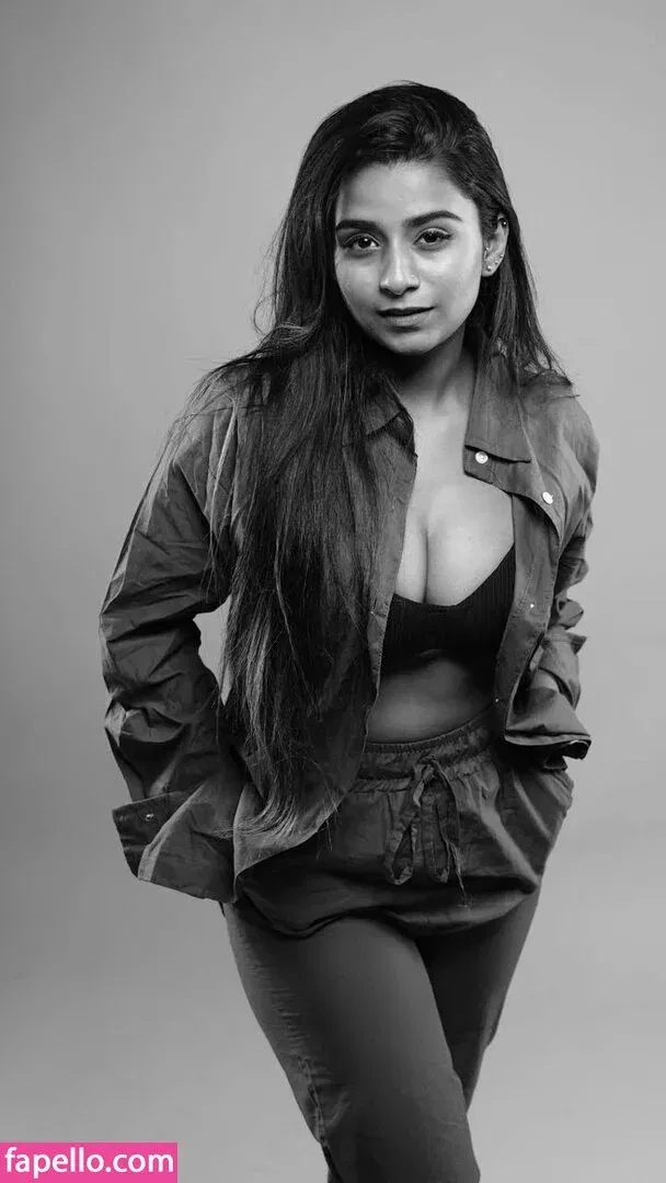 Suhana Khan Onlyfans Photo Gallery 