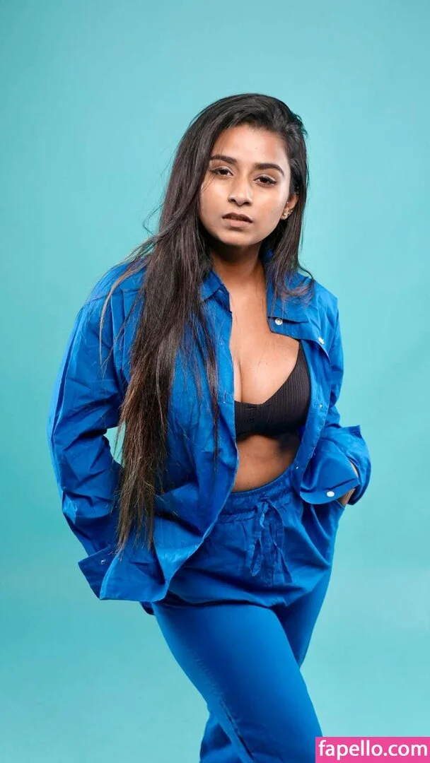 Suhana Khan Onlyfans Photo Gallery 