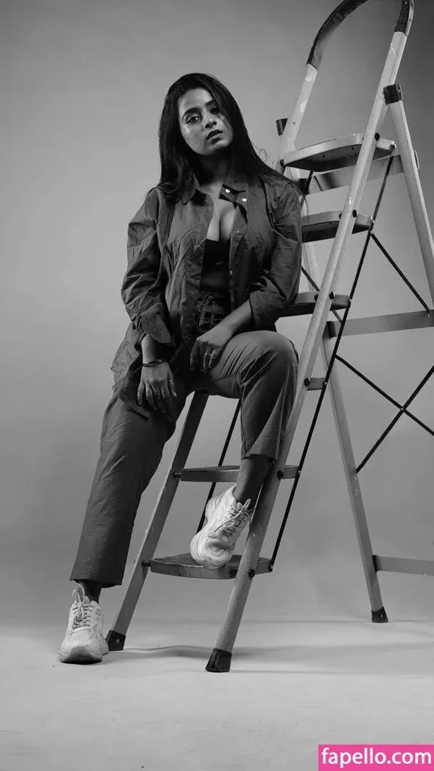 Suhana Khan Onlyfans Photo Gallery 