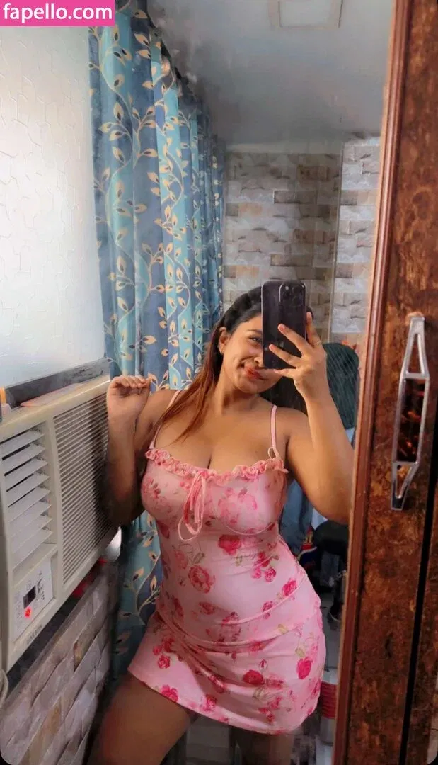 Suhana Khan Onlyfans Photo Gallery 