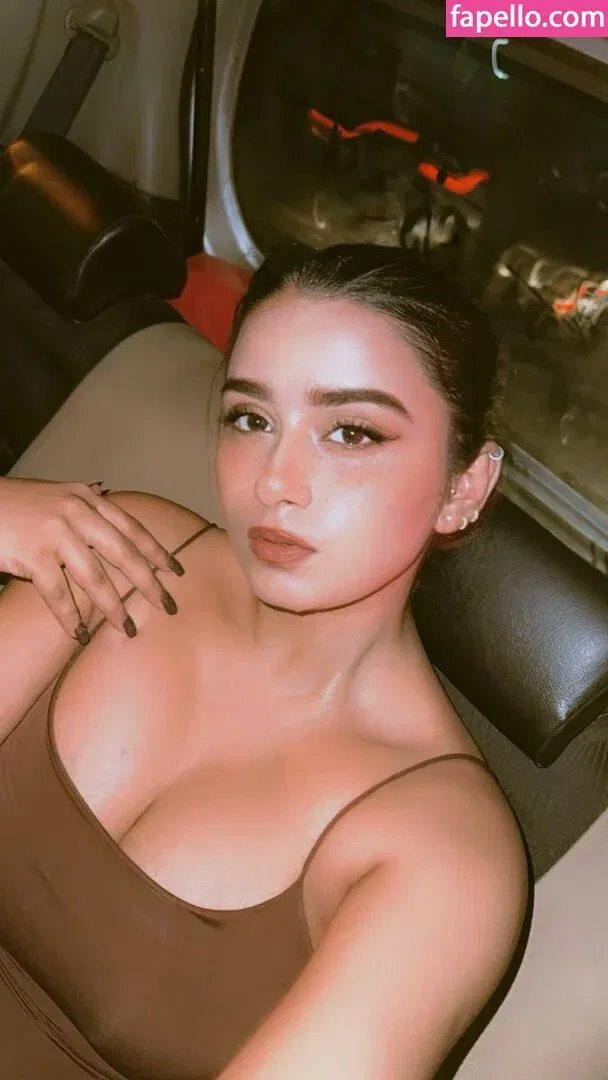 Suhana Khan Onlyfans Photo Gallery 