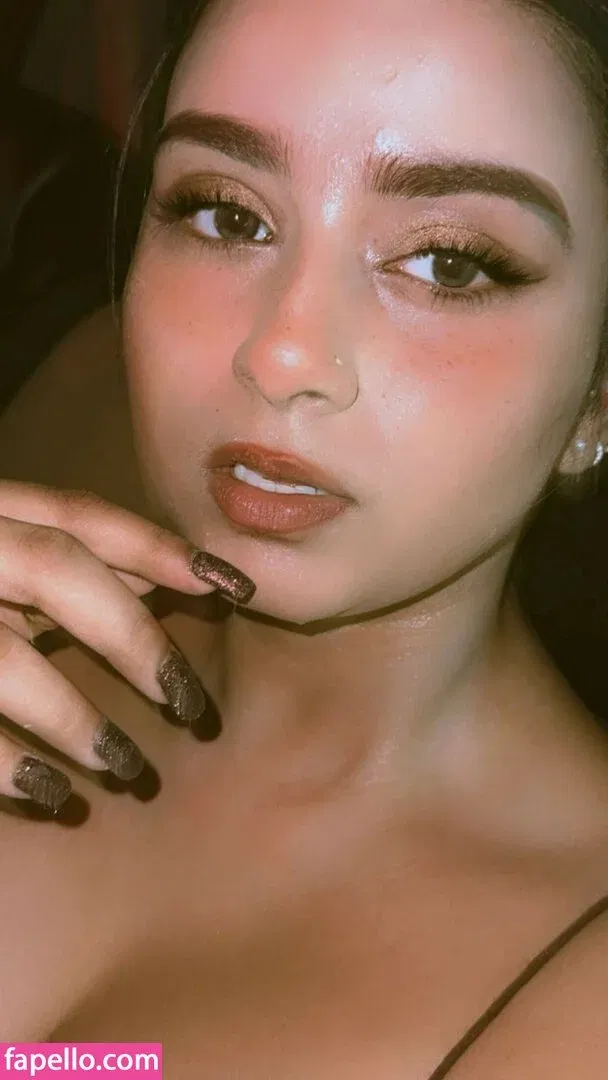 Suhana Khan Onlyfans Photo Gallery 