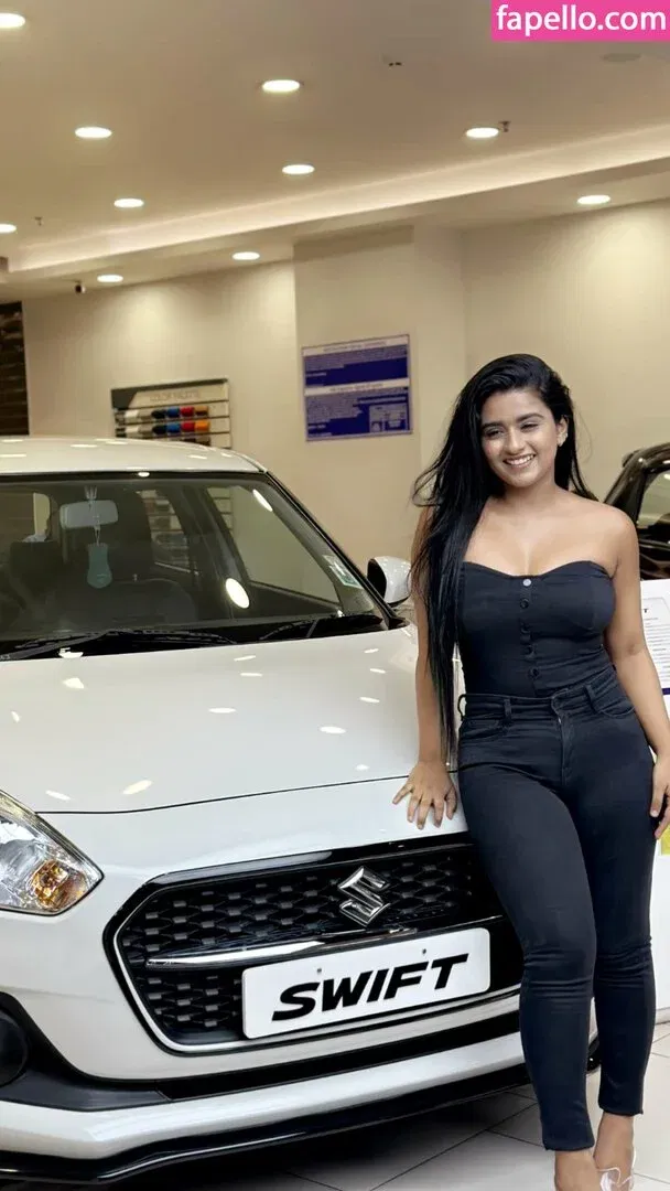 Suhana Khan Onlyfans Photo Gallery 