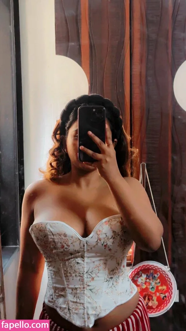 Suhana Khan Onlyfans Photo Gallery 