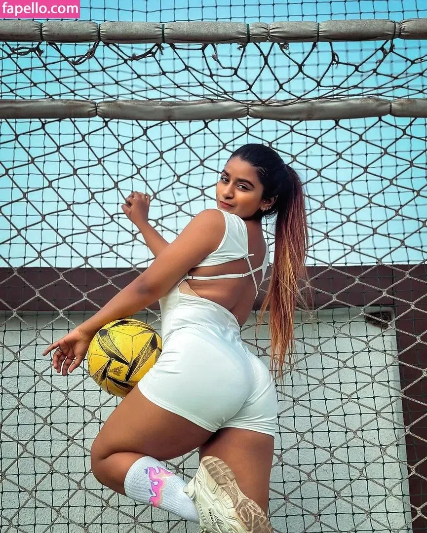 Suhana Khan Onlyfans Photo Gallery 