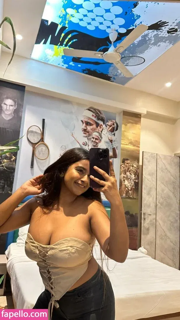 Suhana Khan Onlyfans Photo Gallery 