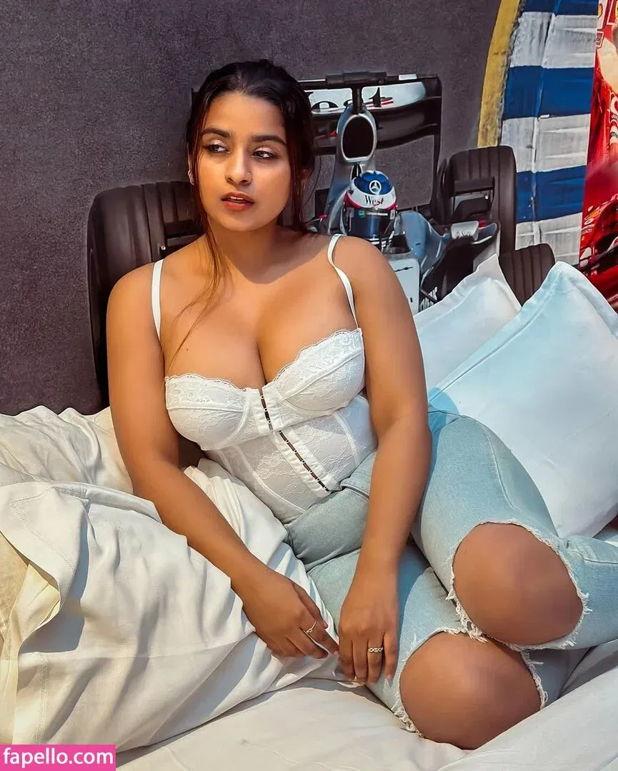 Suhana Khan Onlyfans Photo Gallery 