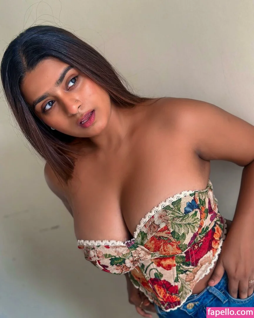 Suhana Khan Onlyfans Photo Gallery 
