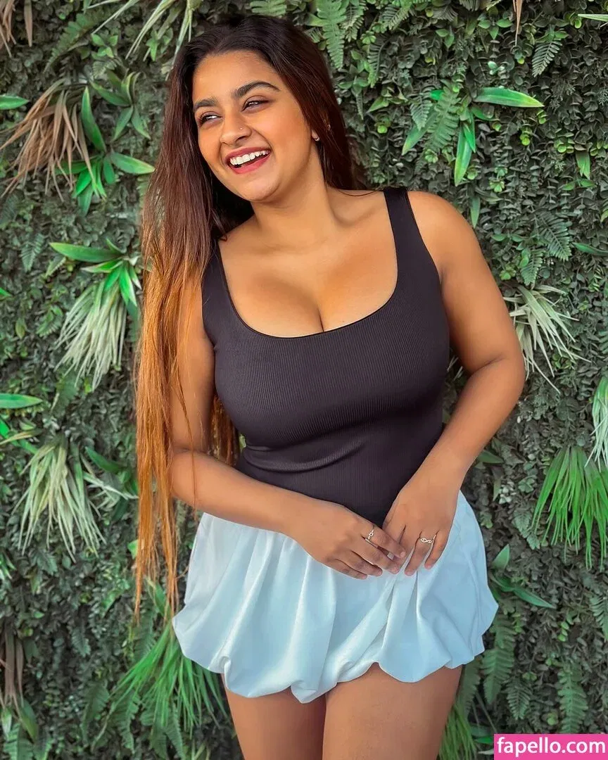 Suhana Khan Onlyfans Photo Gallery 