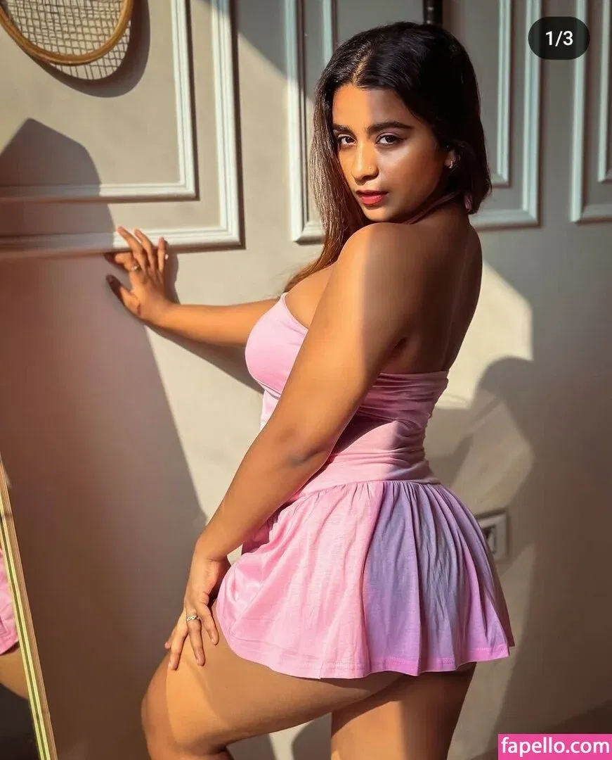 Suhana Khan Onlyfans Photo Gallery 
