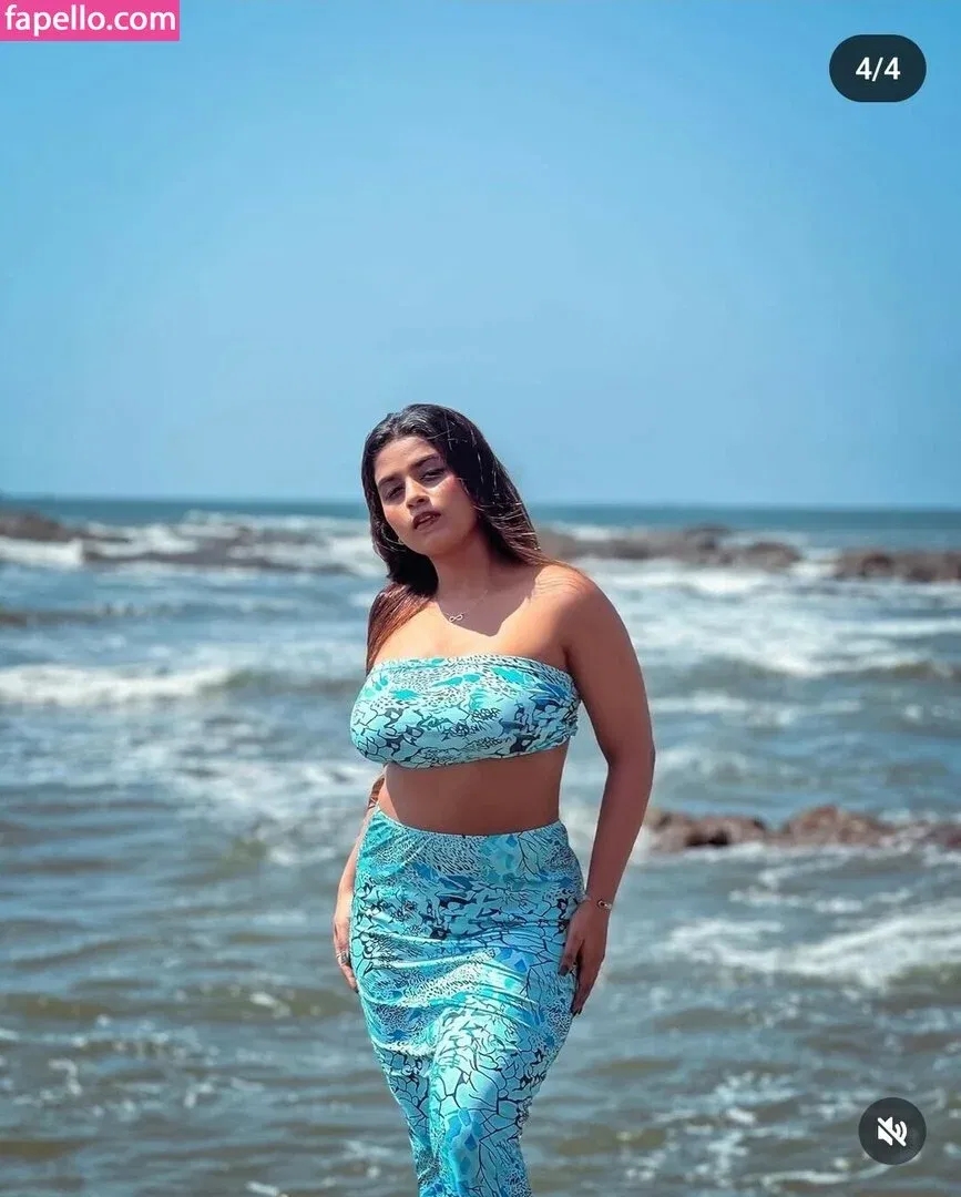 Suhana Khan Onlyfans Photo Gallery 