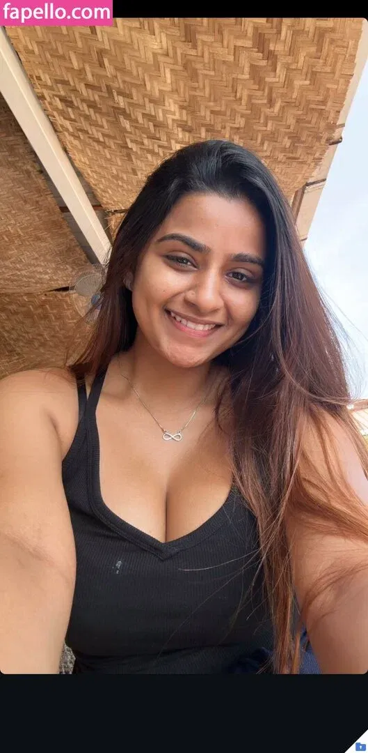 Suhana Khan Onlyfans Photo Gallery 