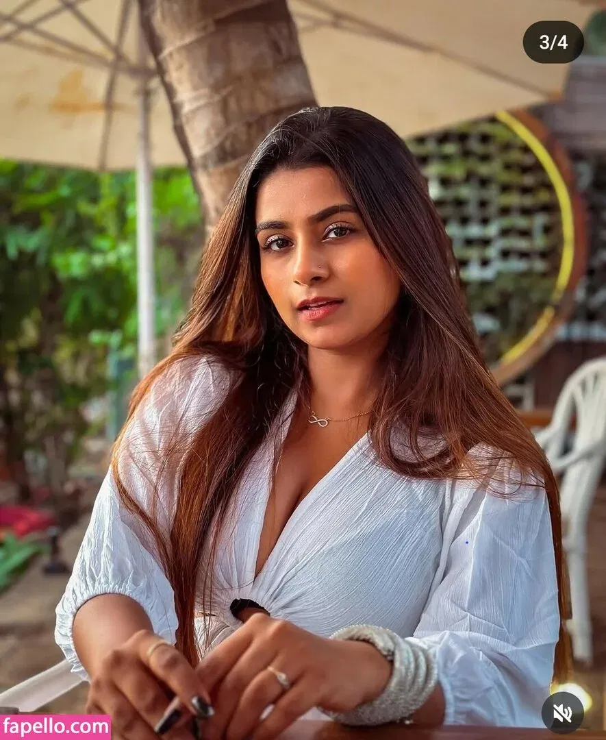 Suhana Khan Onlyfans Photo Gallery 