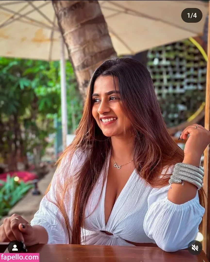 Suhana Khan Onlyfans Photo Gallery 