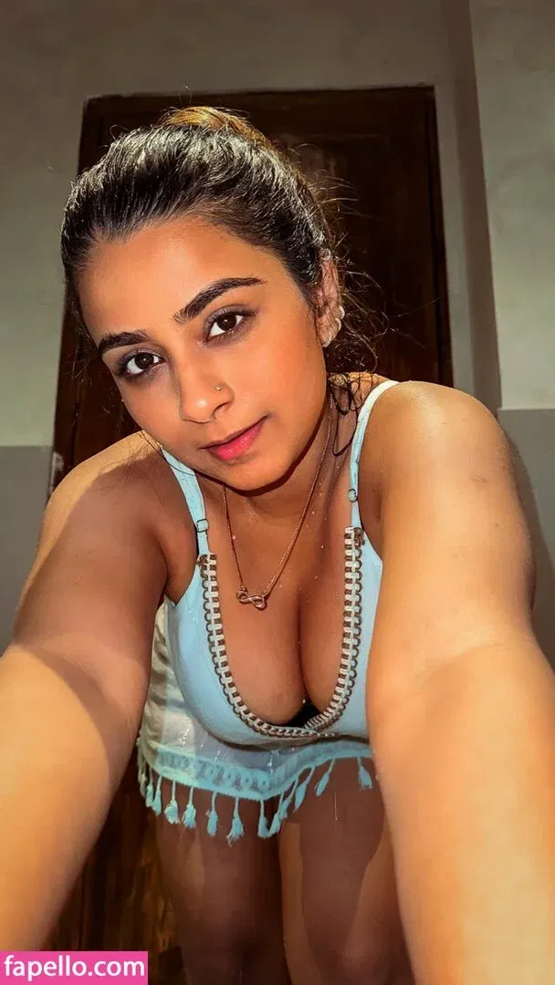 Suhana Khan Onlyfans Photo Gallery 