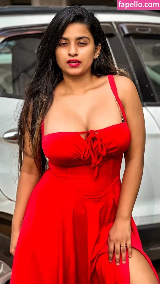 Suhana Khan Onlyfans Photo Gallery 