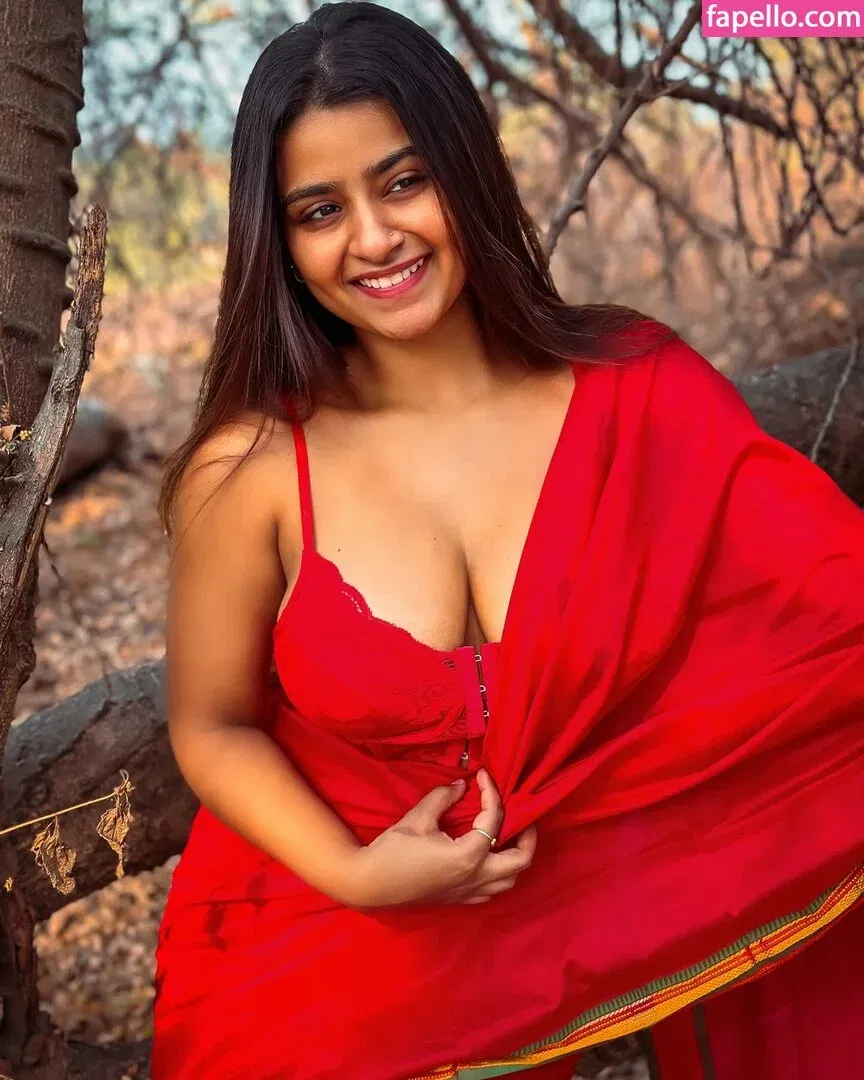 Suhana Khan Onlyfans Photo Gallery 