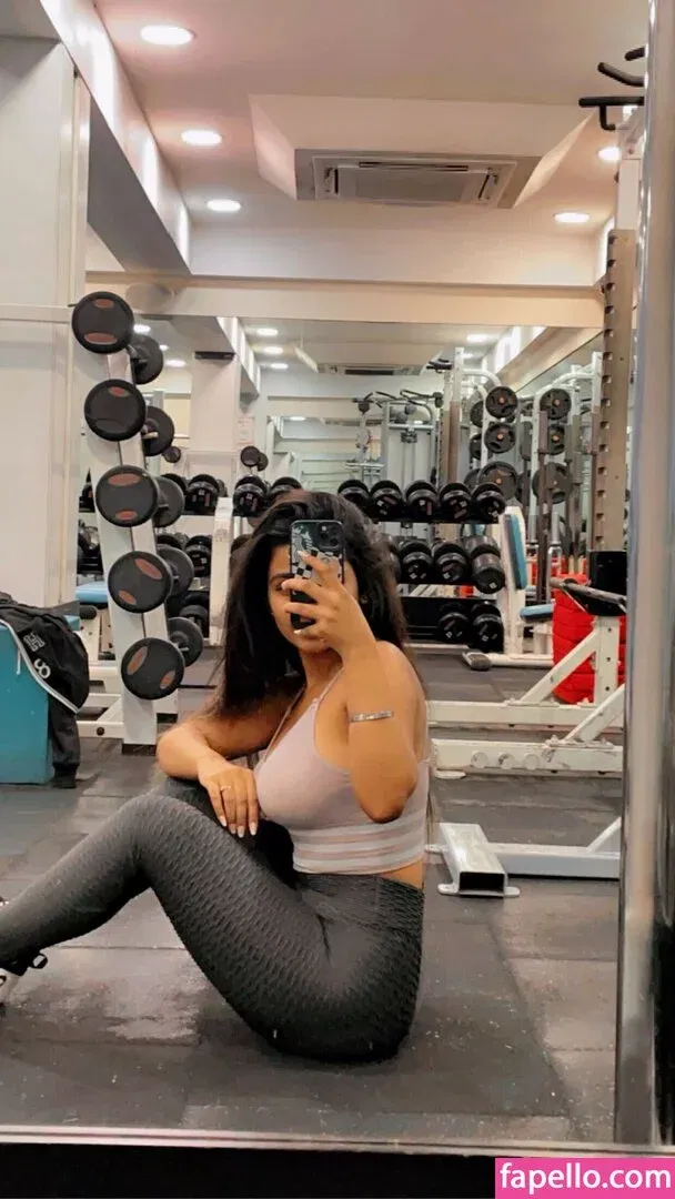 Suhana Khan Onlyfans Photo Gallery 