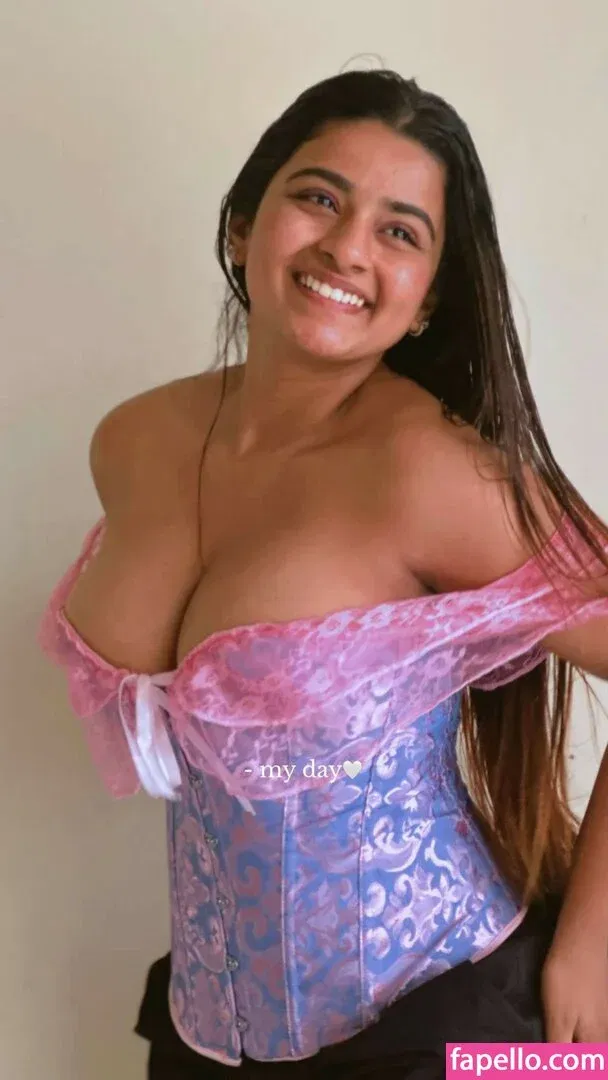 Suhana Khan Onlyfans Photo Gallery 