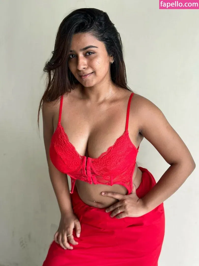 Suhana Khan Onlyfans Photo Gallery 