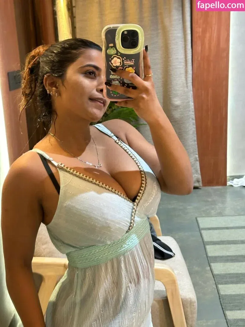 Suhana Khan Onlyfans Photo Gallery 