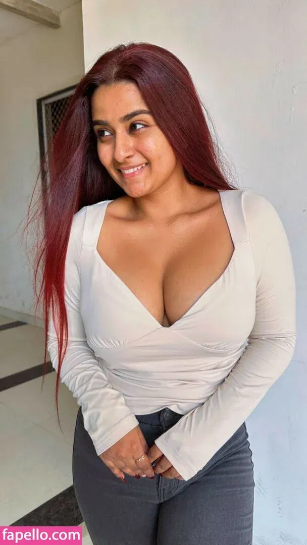 Suhana Khan Onlyfans Photo Gallery 