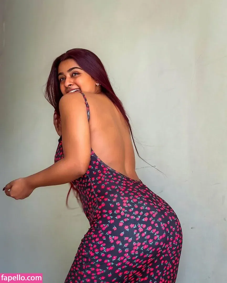 Suhana Khan Onlyfans Photo Gallery 