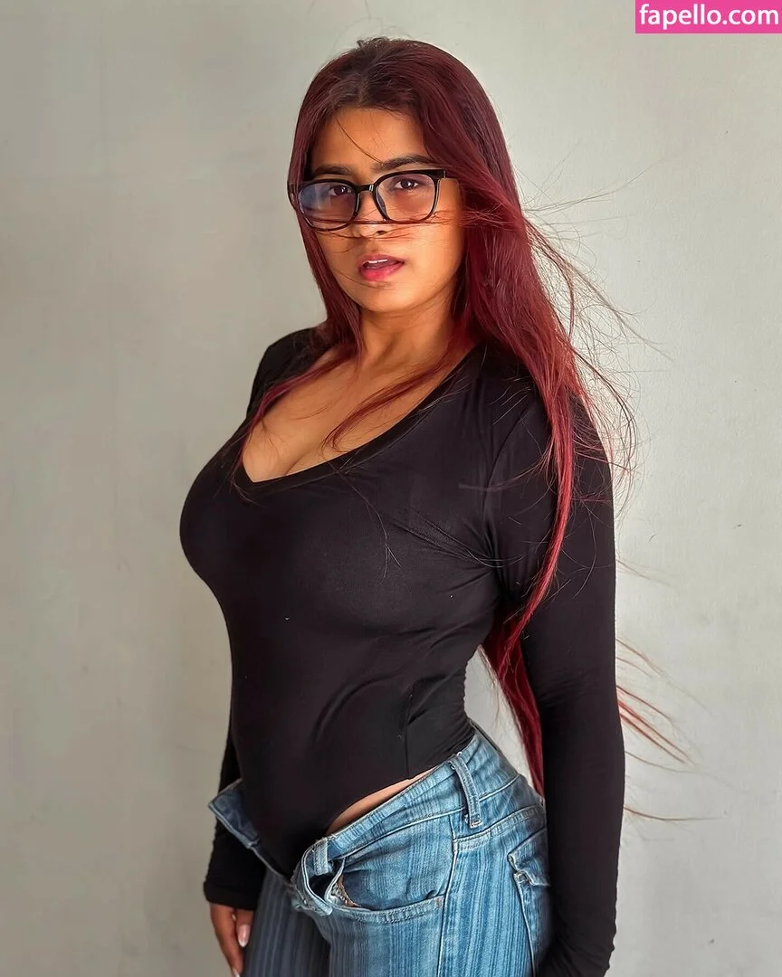 Suhana Khan Onlyfans Photo Gallery 